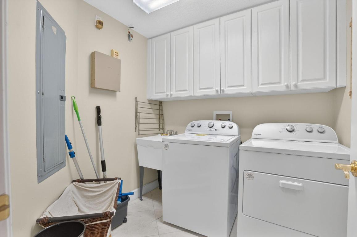 JUPITER OCEAN GRANDE 4 CONDO - Residential