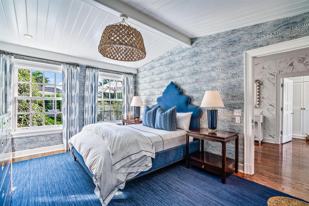 REVERIE IN - Residential