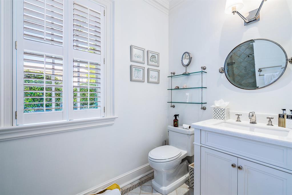 REVERIE IN - Residential