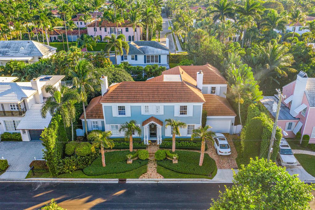 REVERIE IN - Residential