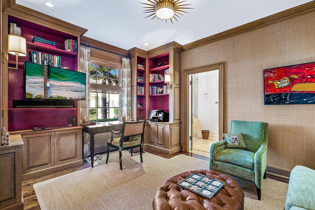 REVERIE IN - Residential