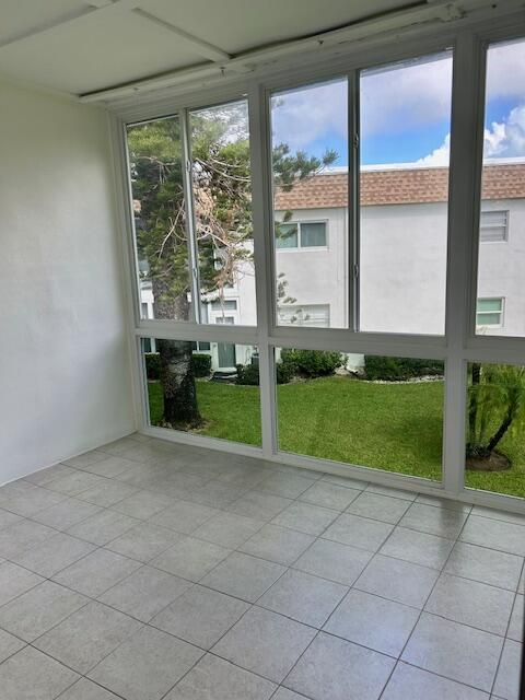 KINGSWOOD CONDO - Residential Lease