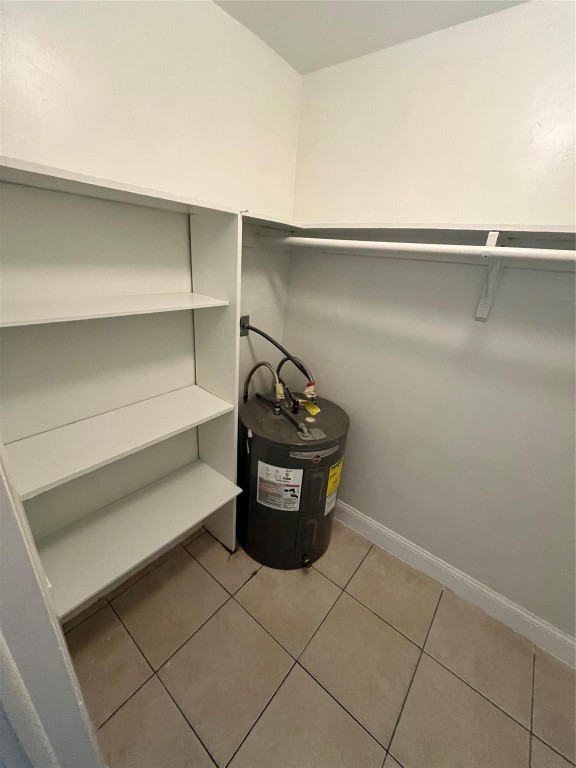 Riverside 3 7-17 B - Residential Lease