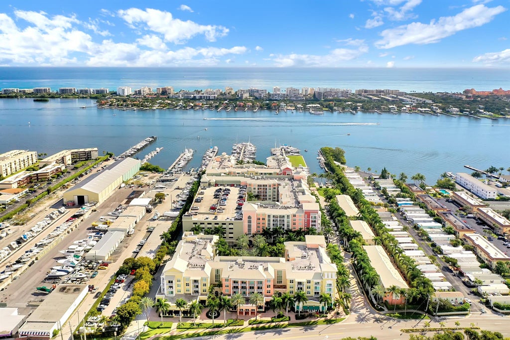 Photo of 804 E Windward Way #606, Lantana, FL 33462 (MLS # R11100967)