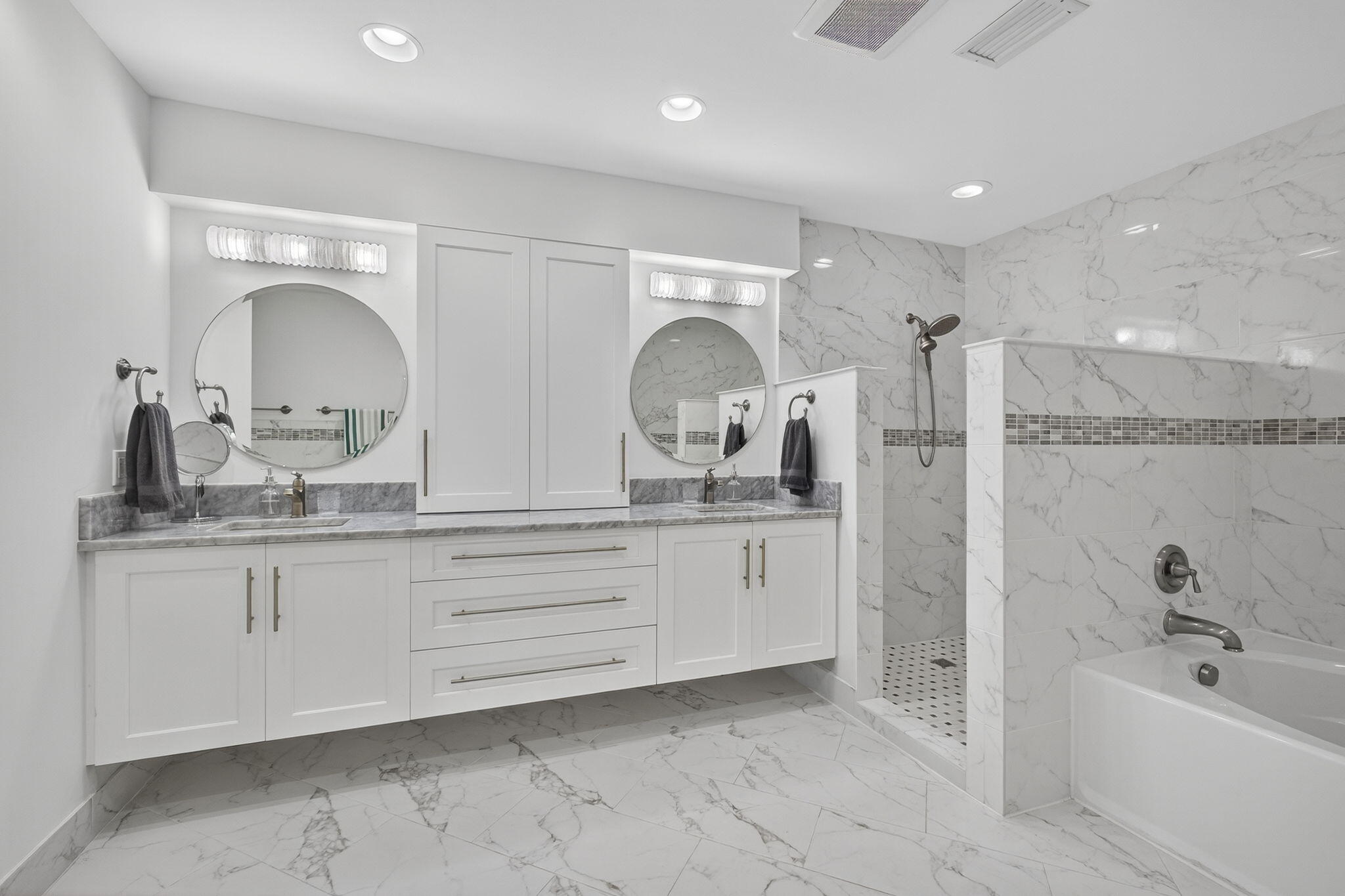 PRESIDENT COUNTRY CLUB 4 - Residential