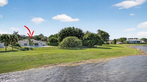 8 Woodbrook Circle West Palm Beach FL 33401