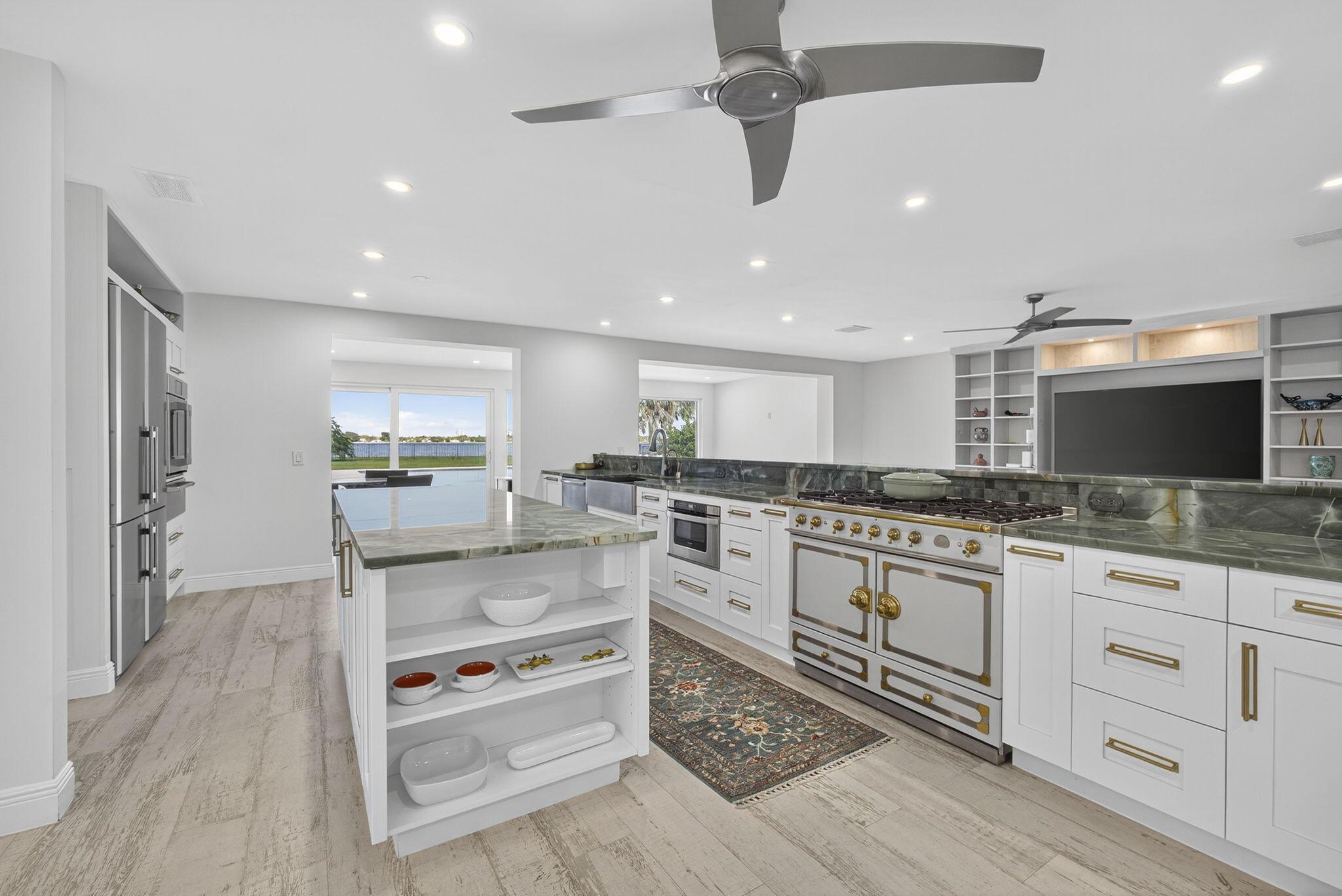 PRESIDENT COUNTRY CLUB 4 - Residential