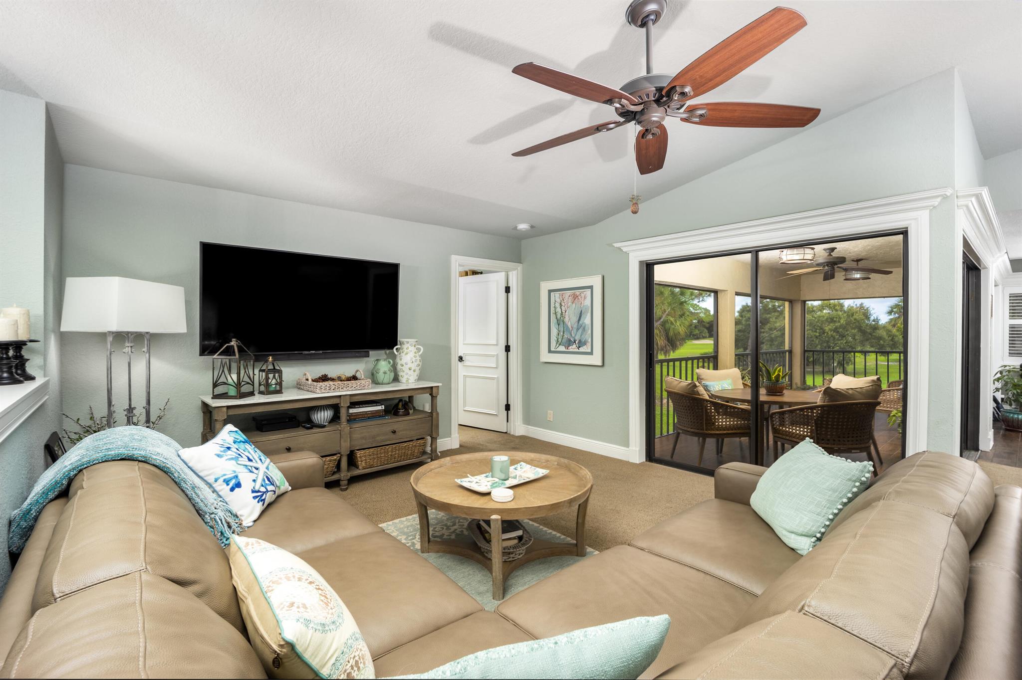 CLUBHOUSE COURT CONDO - Residential