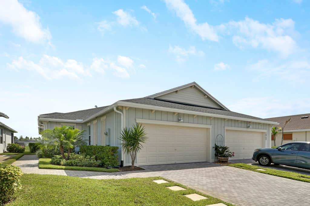 Photo of 1960 SE Crosswood Way, Port Saint Lucie, FL 34984 (MLS # B26052352)