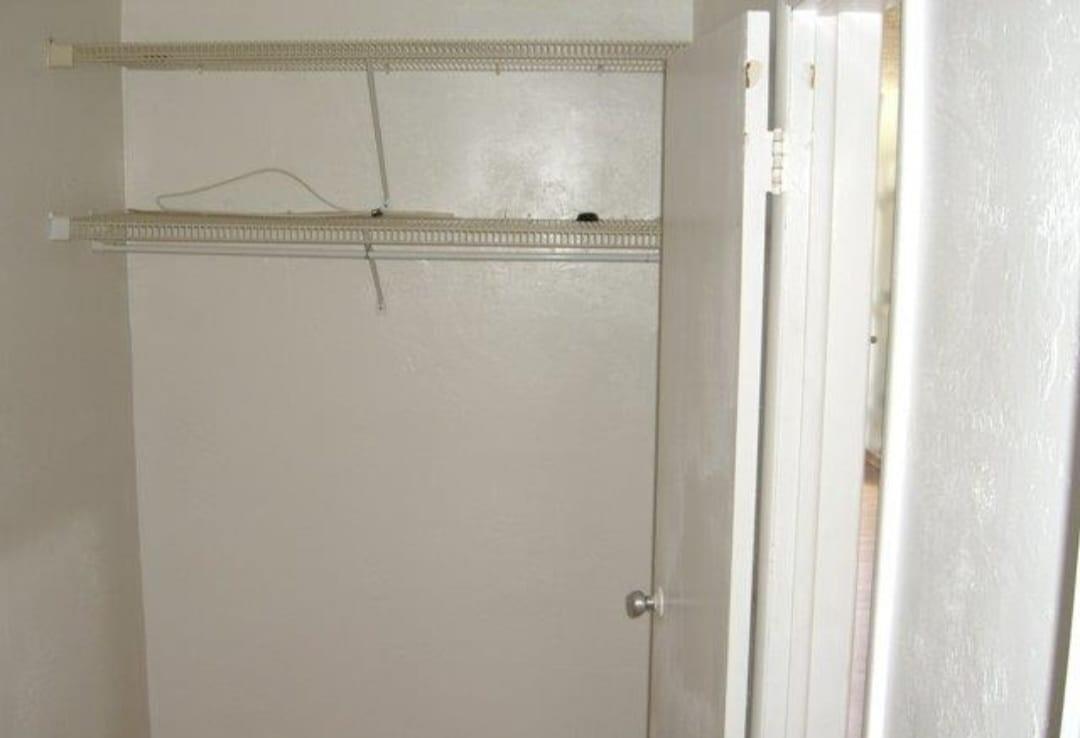 Orleans House Condohaynsw - Residential Lease