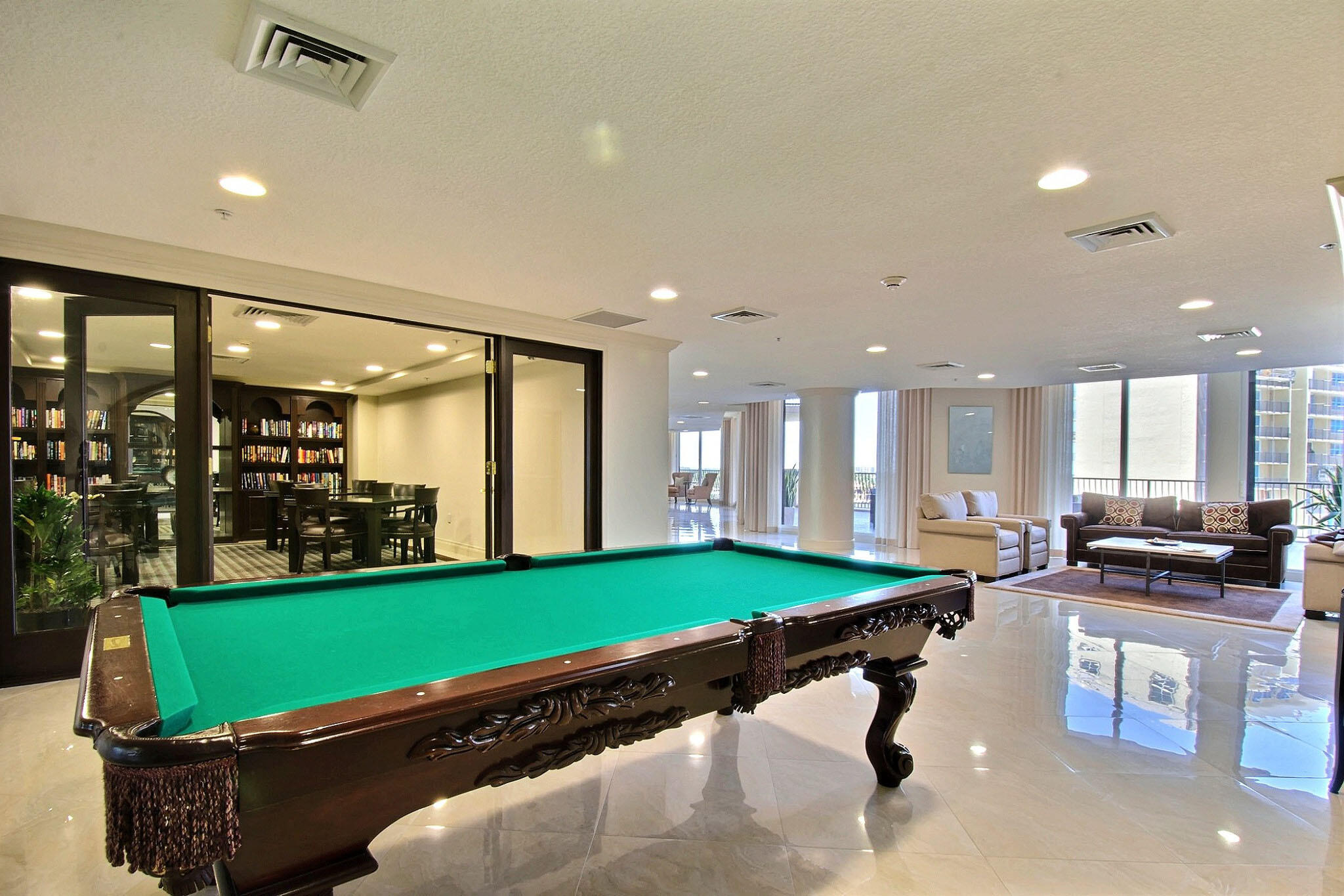 JACKSON TOWER LAS OLAS CONDO - Residential