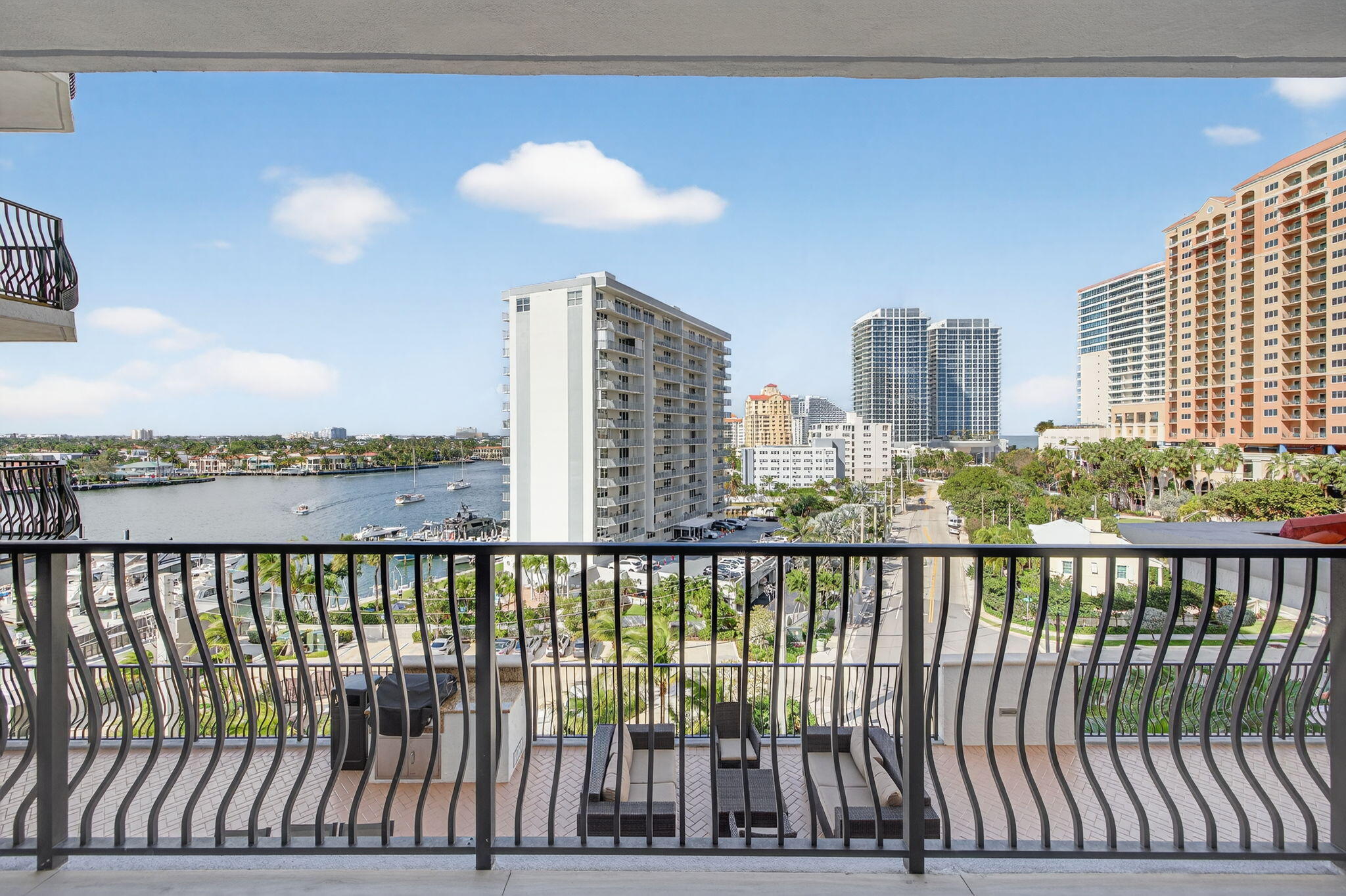 JACKSON TOWER LAS OLAS CONDO - Residential