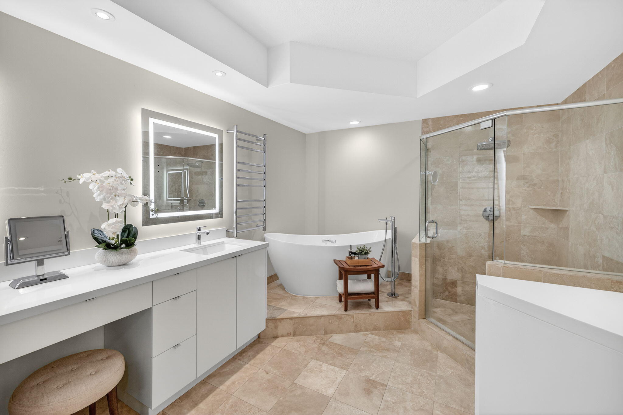 JACKSON TOWER LAS OLAS CONDO - Residential