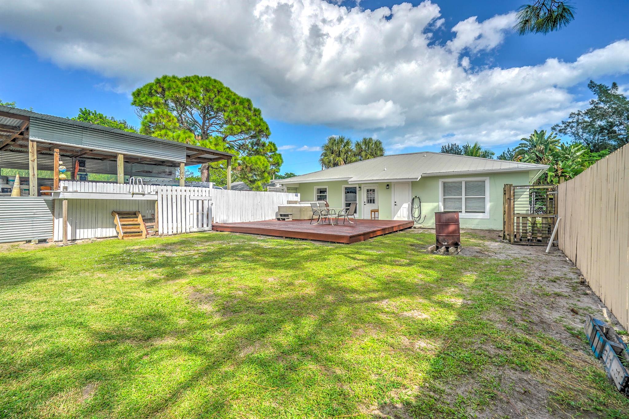 SILVER LAKE PARK SUBDIVIS - Residential
