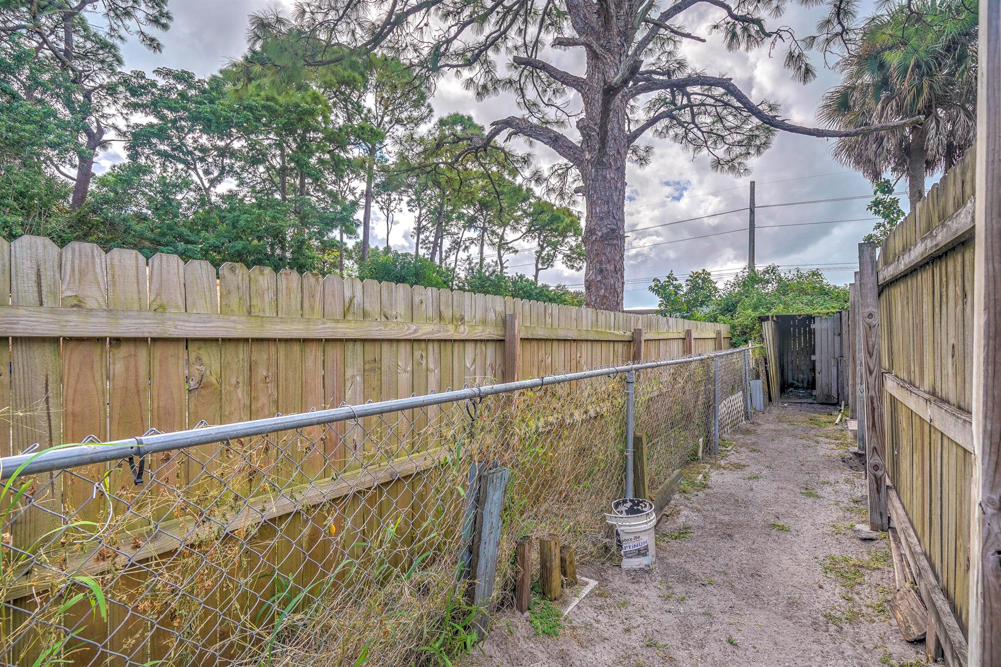 SILVER LAKE PARK SUBDIVIS - Residential