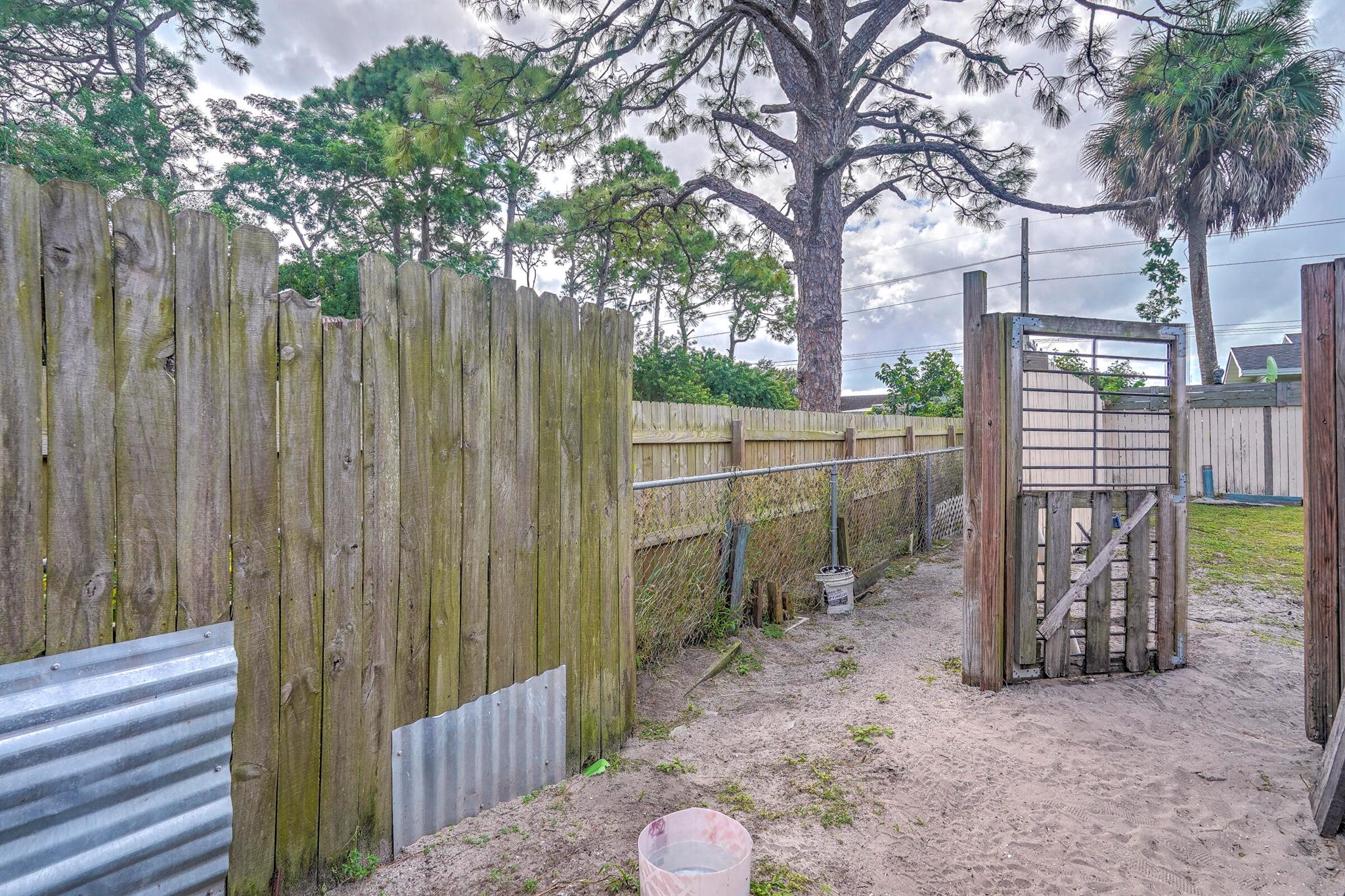 SILVER LAKE PARK SUBDIVIS - Residential