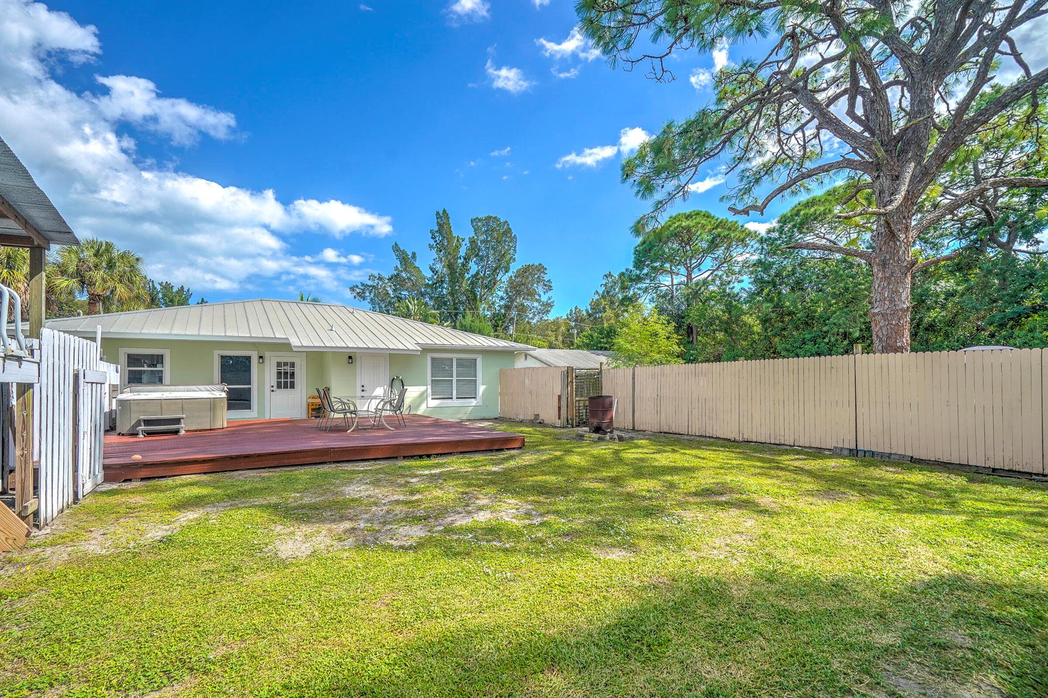 SILVER LAKE PARK SUBDIVIS - Residential