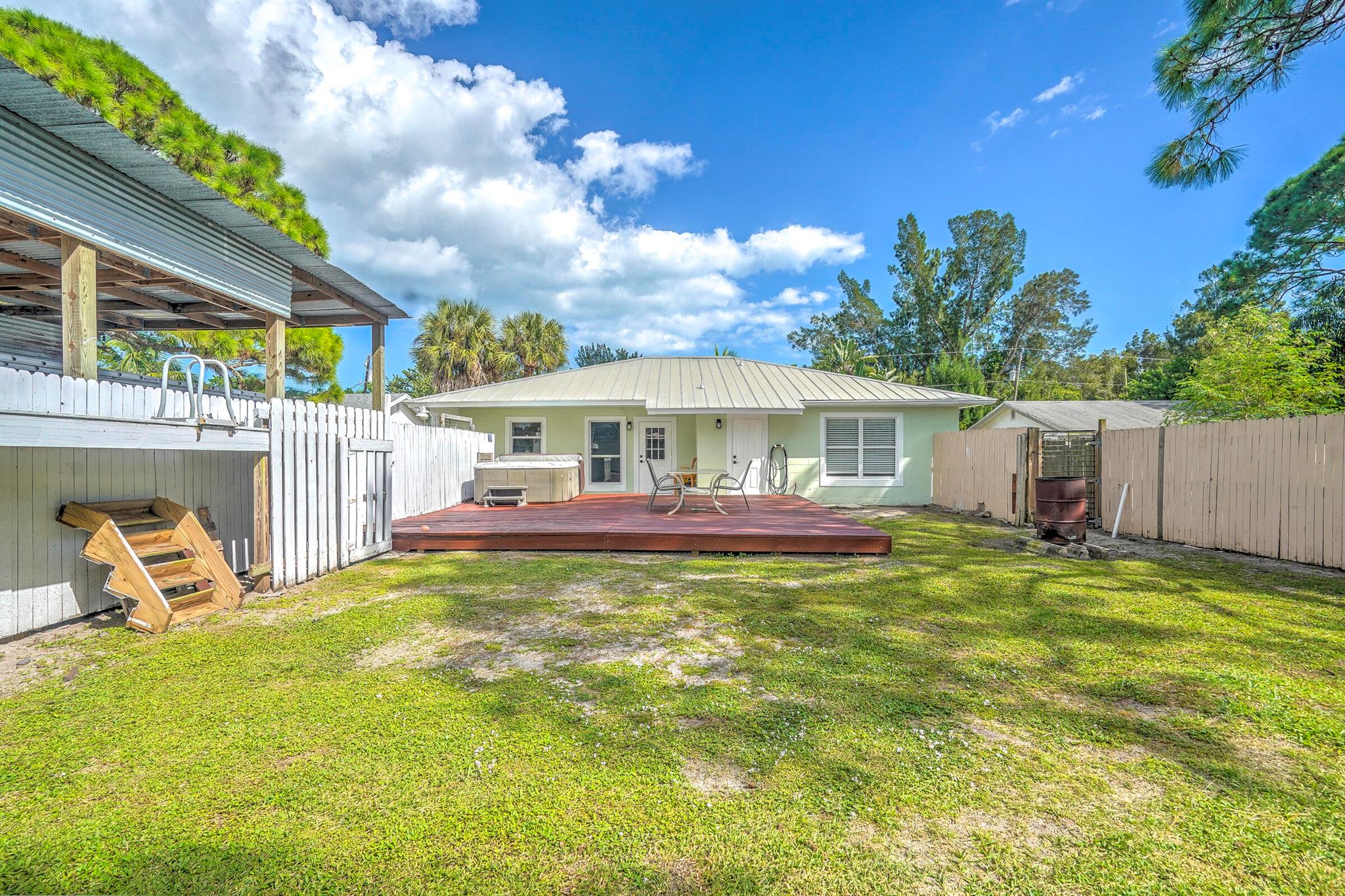 SILVER LAKE PARK SUBDIVIS - Residential