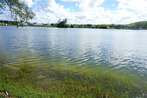 A home in Deerfield Beach