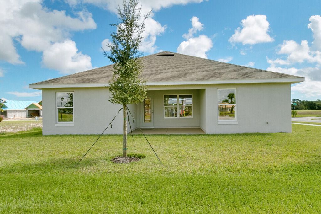 Photo of 8137 Merano Avenue, Fort Pierce, FL 34951 (MLS # R10925221)