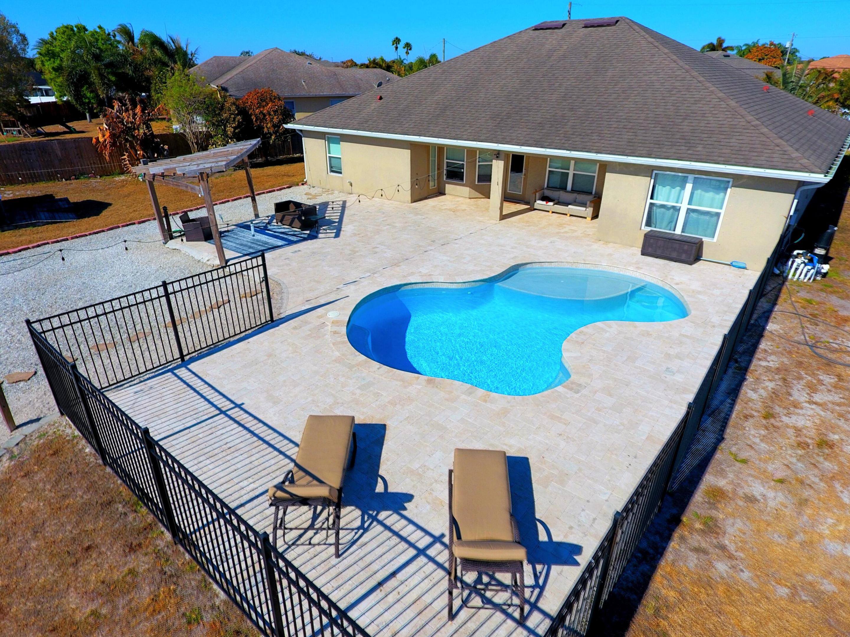 PORT ST LUCIE SECTION 33 - Residential