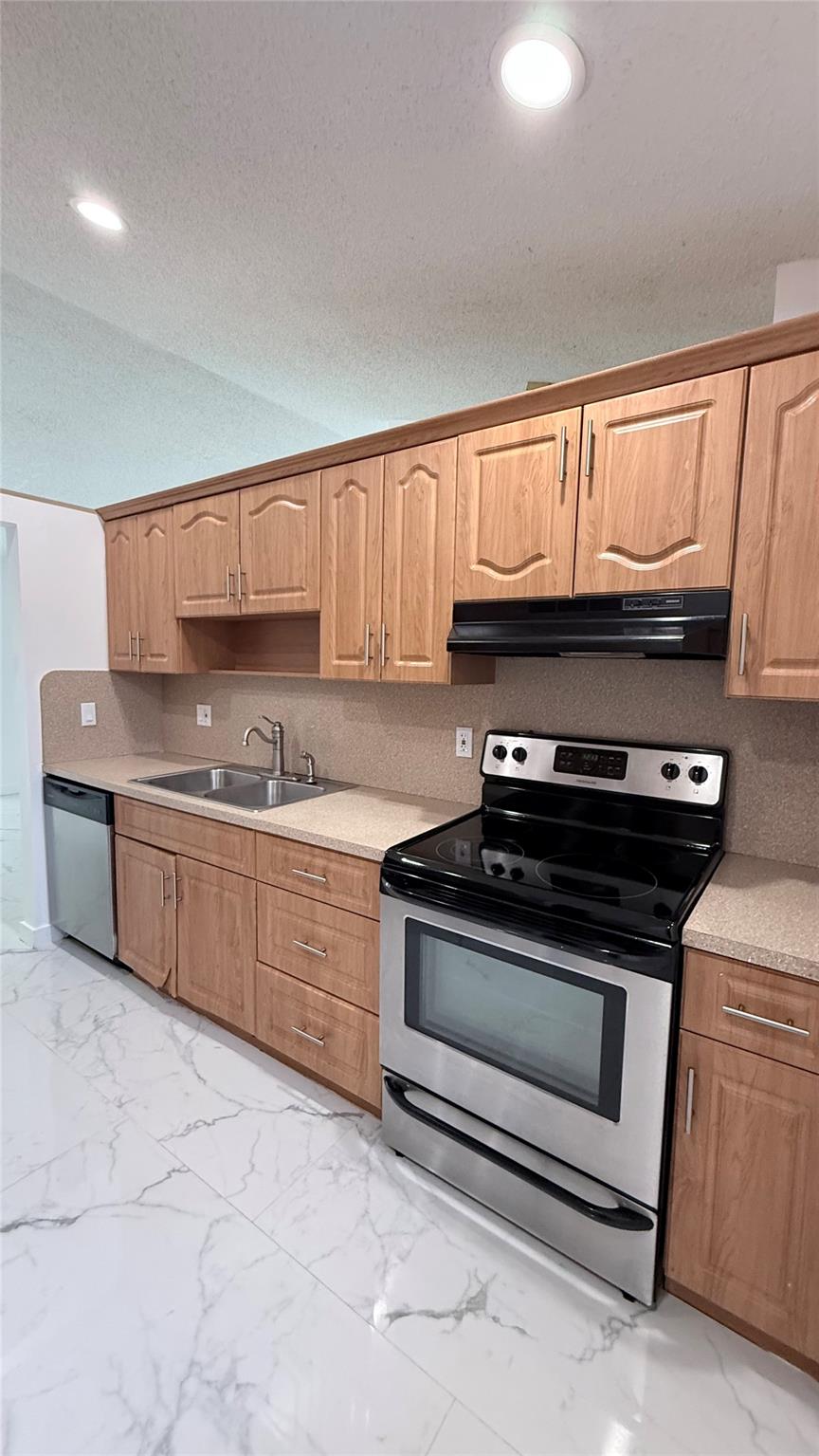 North Lauderdale Landings - Residential Lease