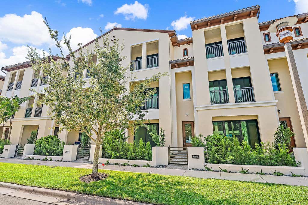 Photo of 5268 Beckman Terrace, Palm Beach Gardens, FL 33418 (MLS # B26058958)