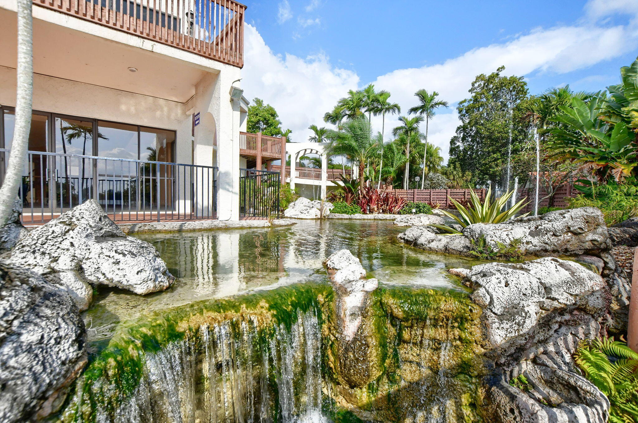 INDEPENDENCE BAY - Residential