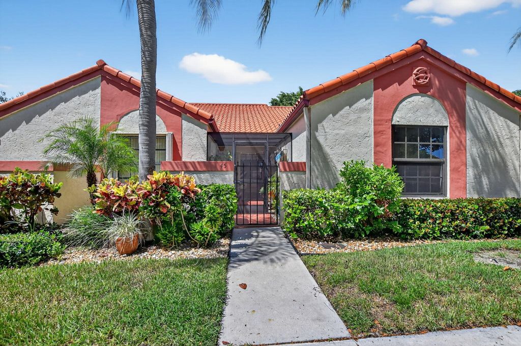 Photo of 45 Centennial Court, Deerfield Beach, FL 33442 (MLS # R11166124)