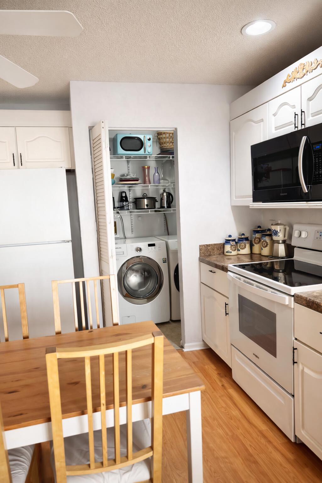 INDEPENDENCE BAY - Residential