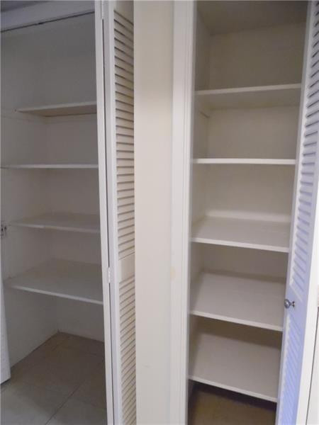 No 8 Palm-Aire Country Cl - Residential Lease