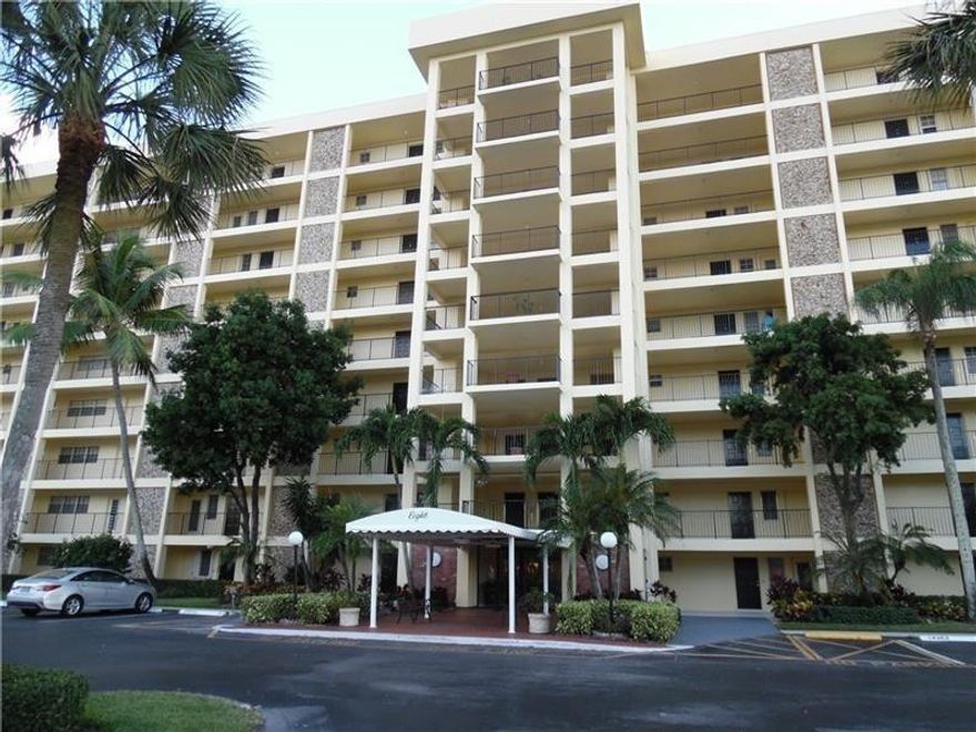 Well maintained 1 bed / 1 bath condo in Palm Aire Country Club featuring a kitchen with wood cabinets and a freshly painted interior. Quiet third-floor unit with beautiful golf course views. Excellent location near Publix, parks, community center, shopping, dining, Isle Casino, and racetrack. Enjoy nearby walking and biking paths with easy access to major highways. Only 15 minutes to the beach, 20 minutes to the airport, and 5 minutes to Tri-Rail.