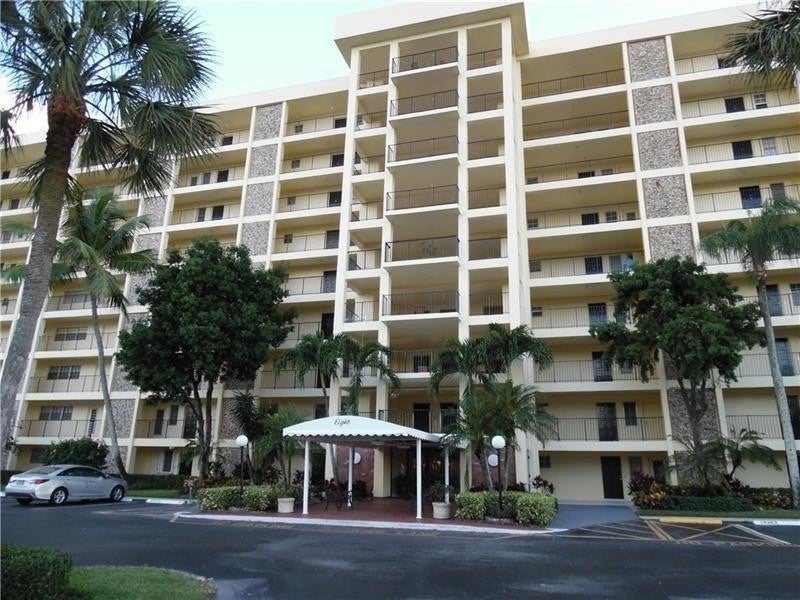 Photo of 3050 N Palm Aire Drive #305, Pompano Beach, FL 33069 (MLS # F10543745)