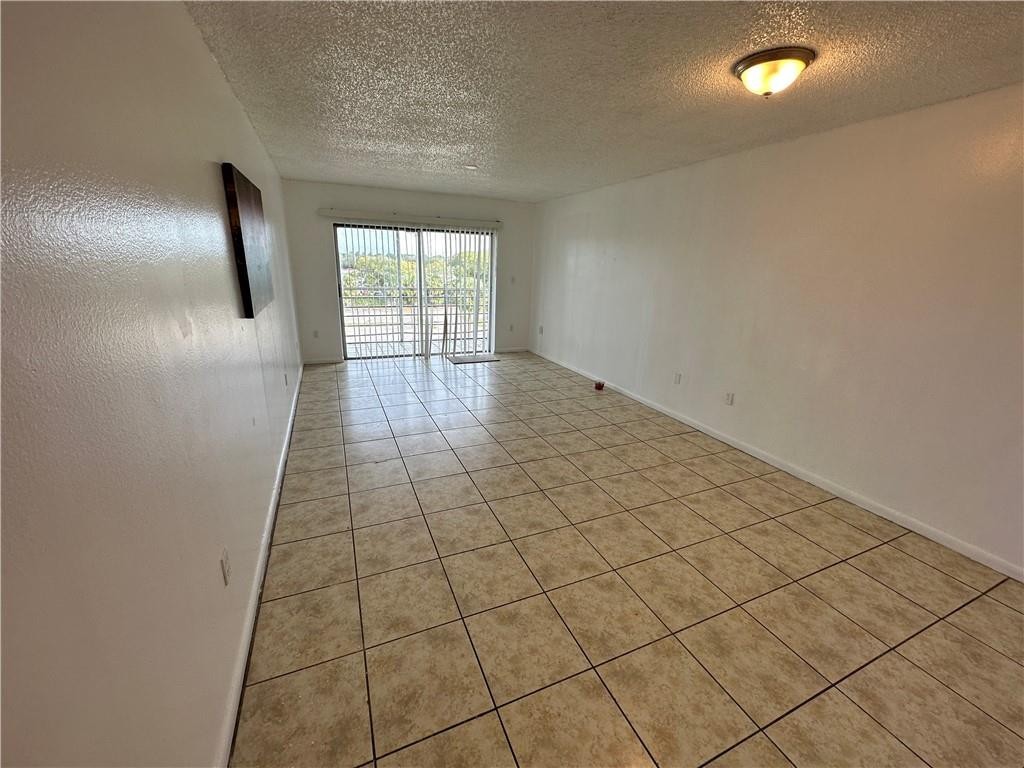 SUNSET HILLS I CONDO - Residential