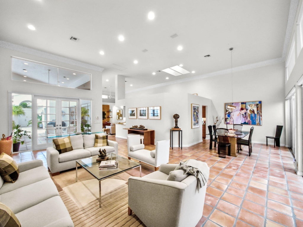 Photo of 1111 Crystal Drive, Palm Beach Gardens, FL 33418 (MLS # R11065971)