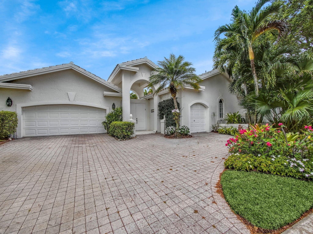 Photo of 1111 Crystal Drive, Palm Beach Gardens, FL 33418 (MLS # R11065971)