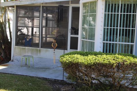 A home in Port St Lucie