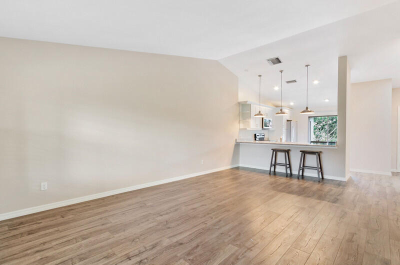 SHEFFIELD WOODS AT WELLINGTON - Residential