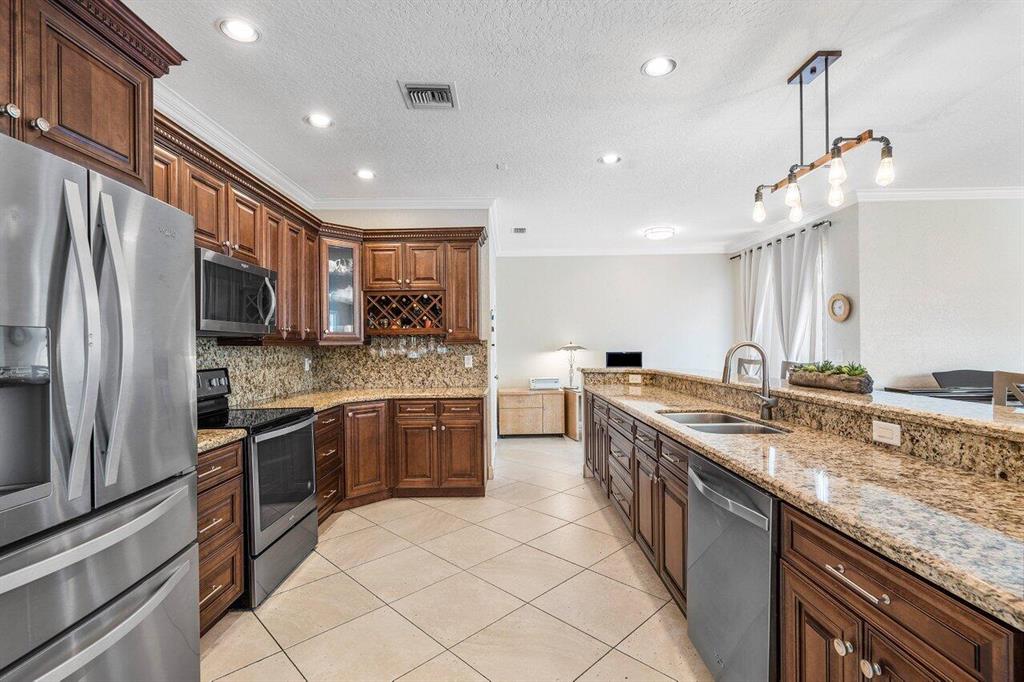 SONATA AT MISSION BAY - Residential