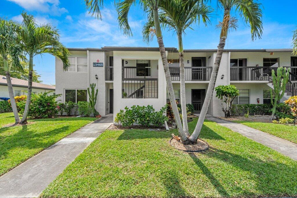 Photo of 13465 Fishtail Palm Court E #E, Delray Beach, FL 33484 (MLS # R11088131)