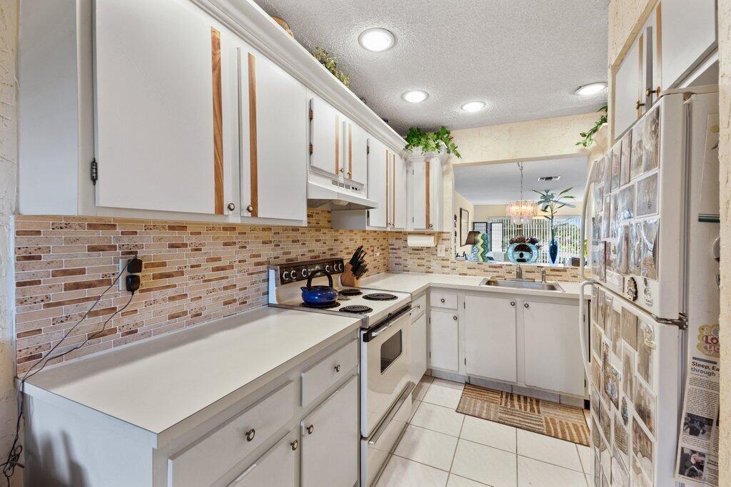 13465 Fishtail Palm Court E E