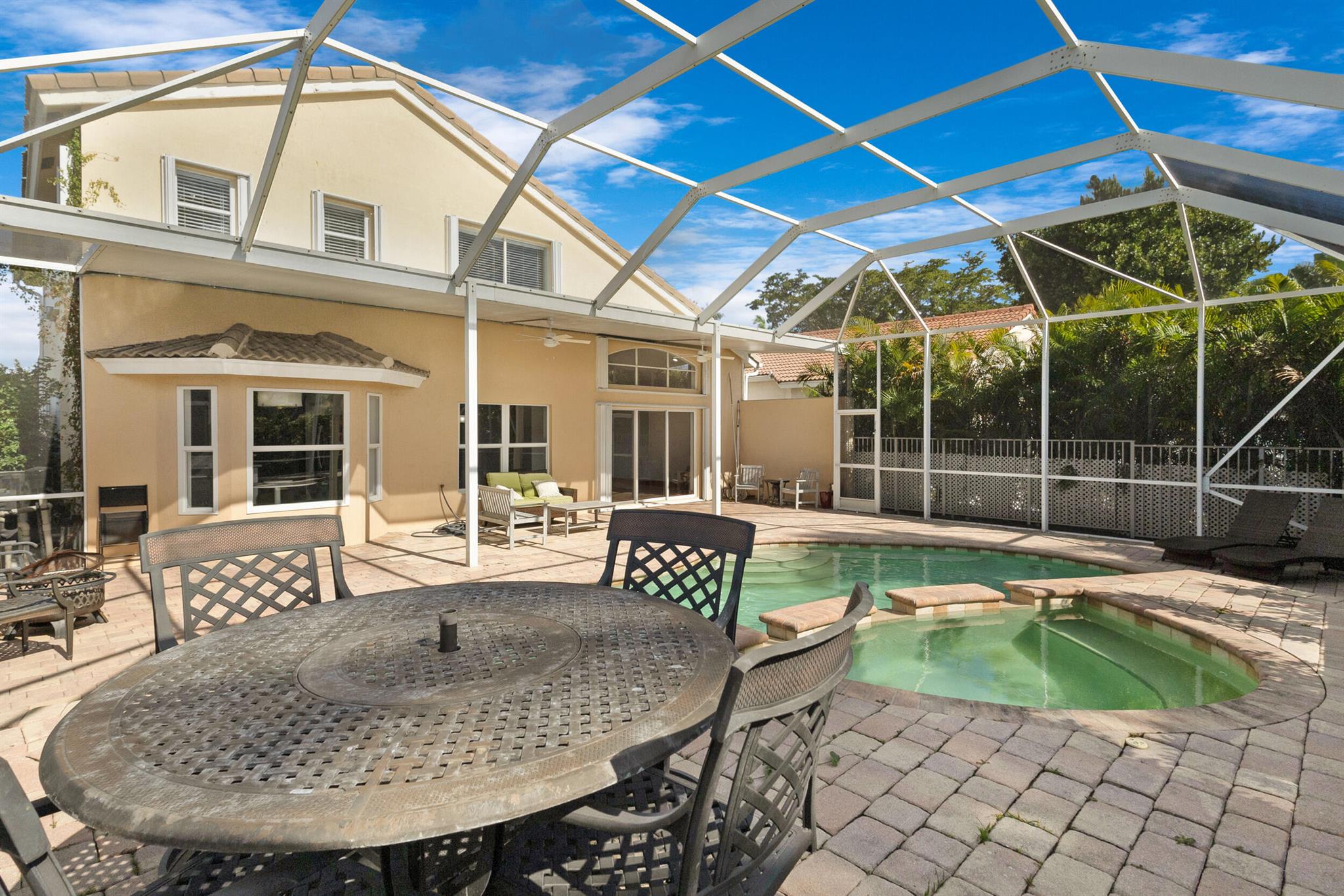 WINSTON TRAILS PAR 1 - Residential