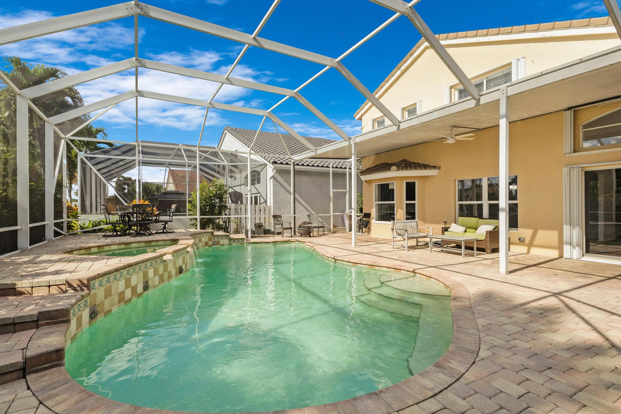 WINSTON TRAILS PAR 1 - Residential