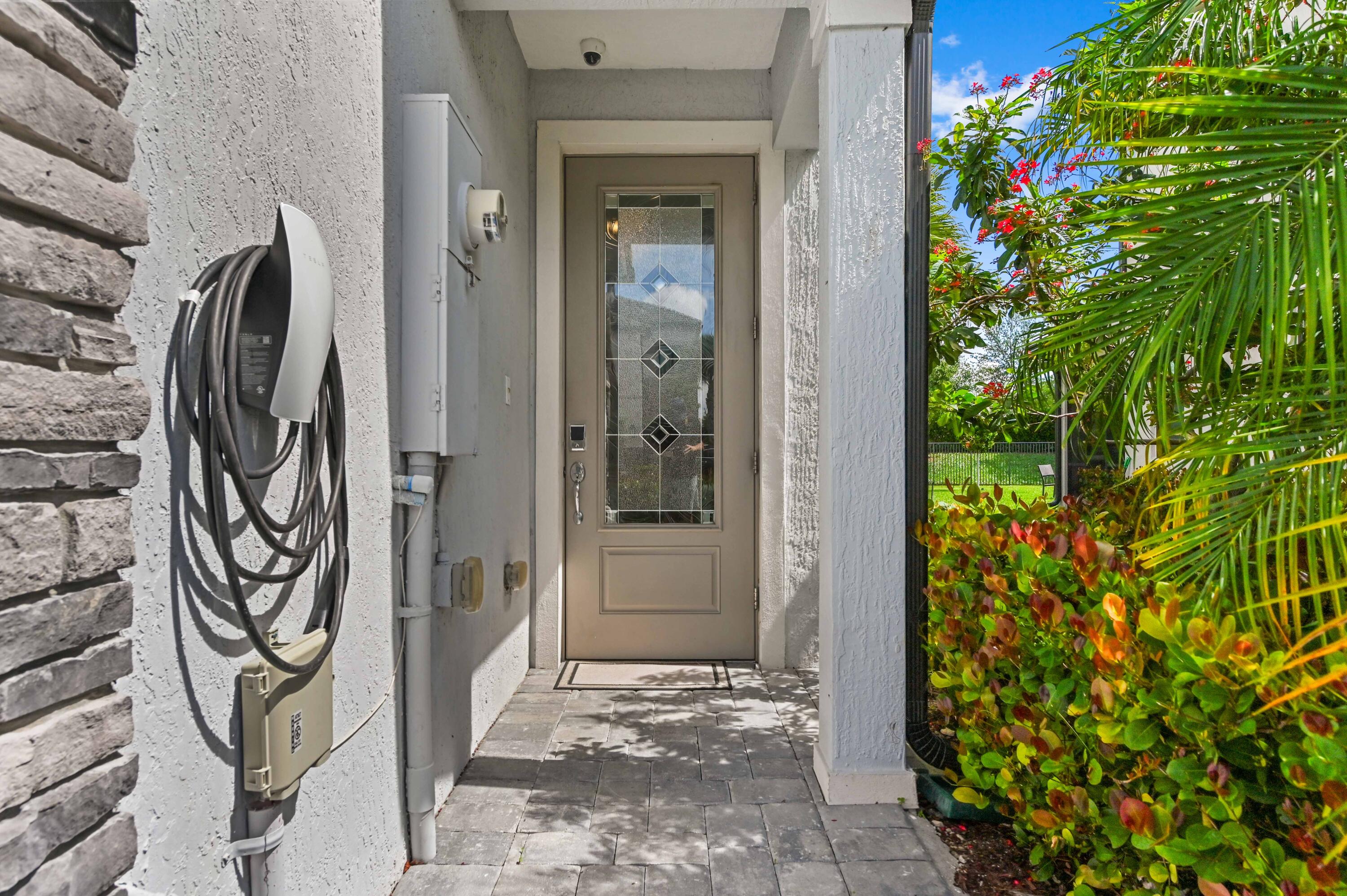 OAK TREE - Residential