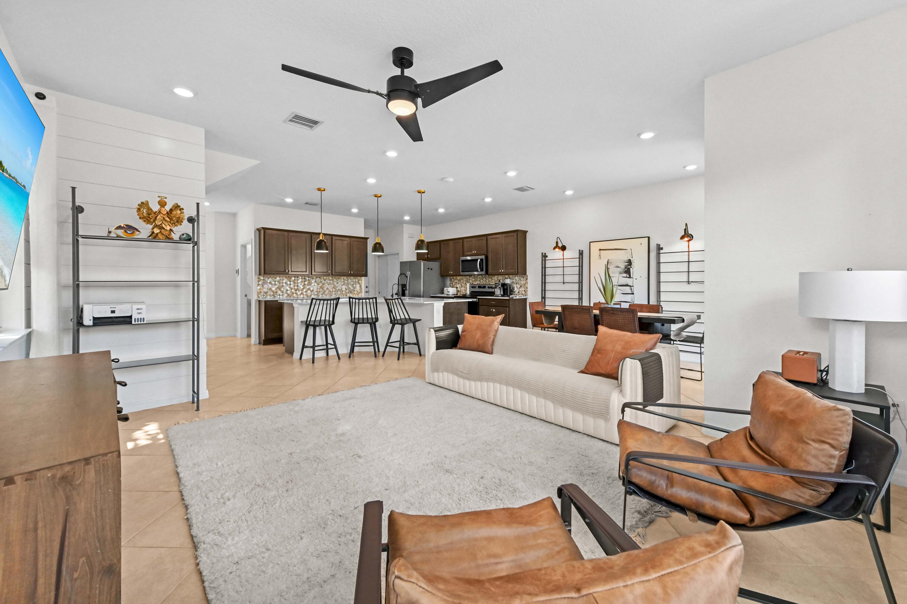 OAK TREE - Residential