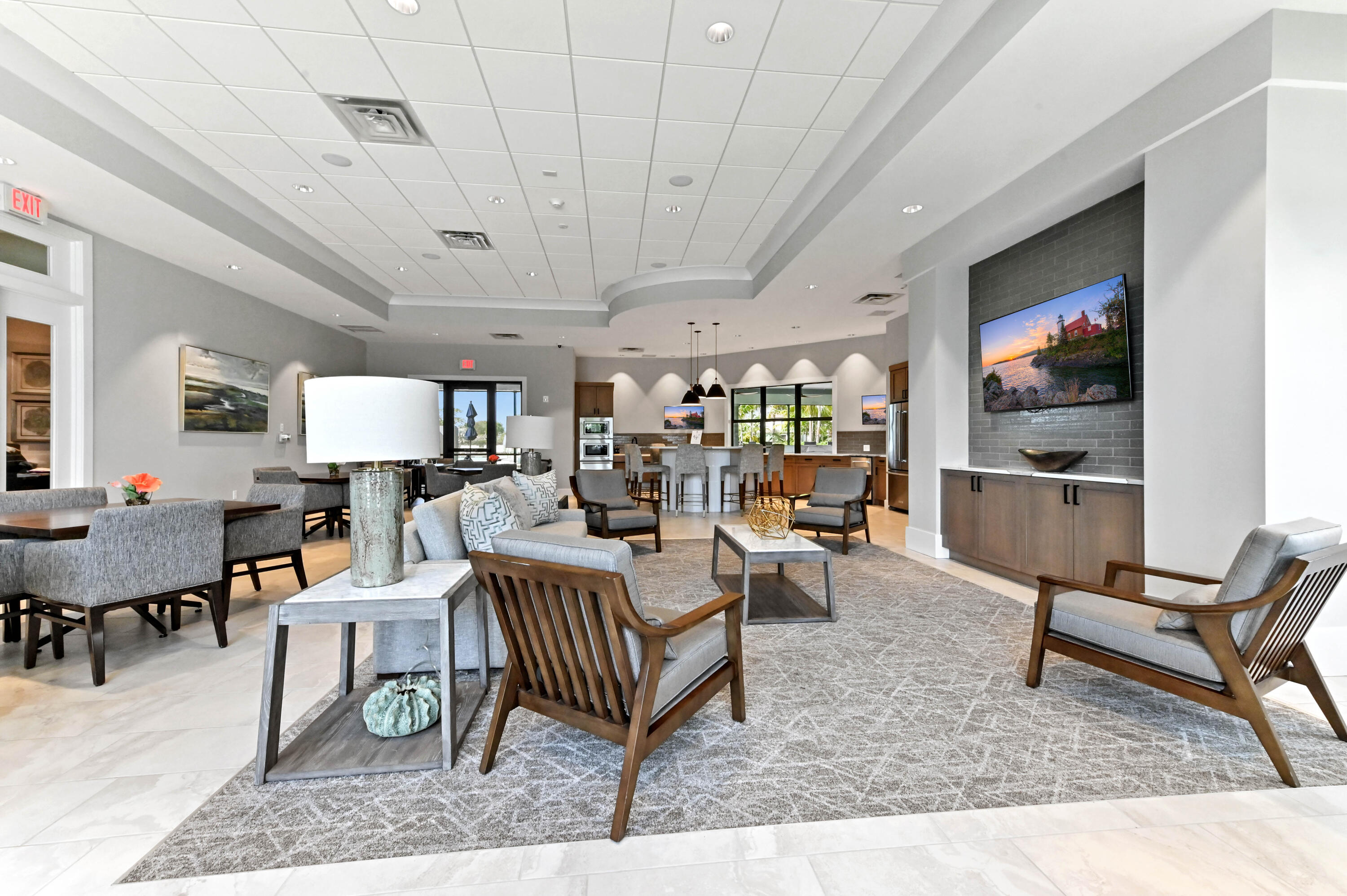 OAK TREE - Residential