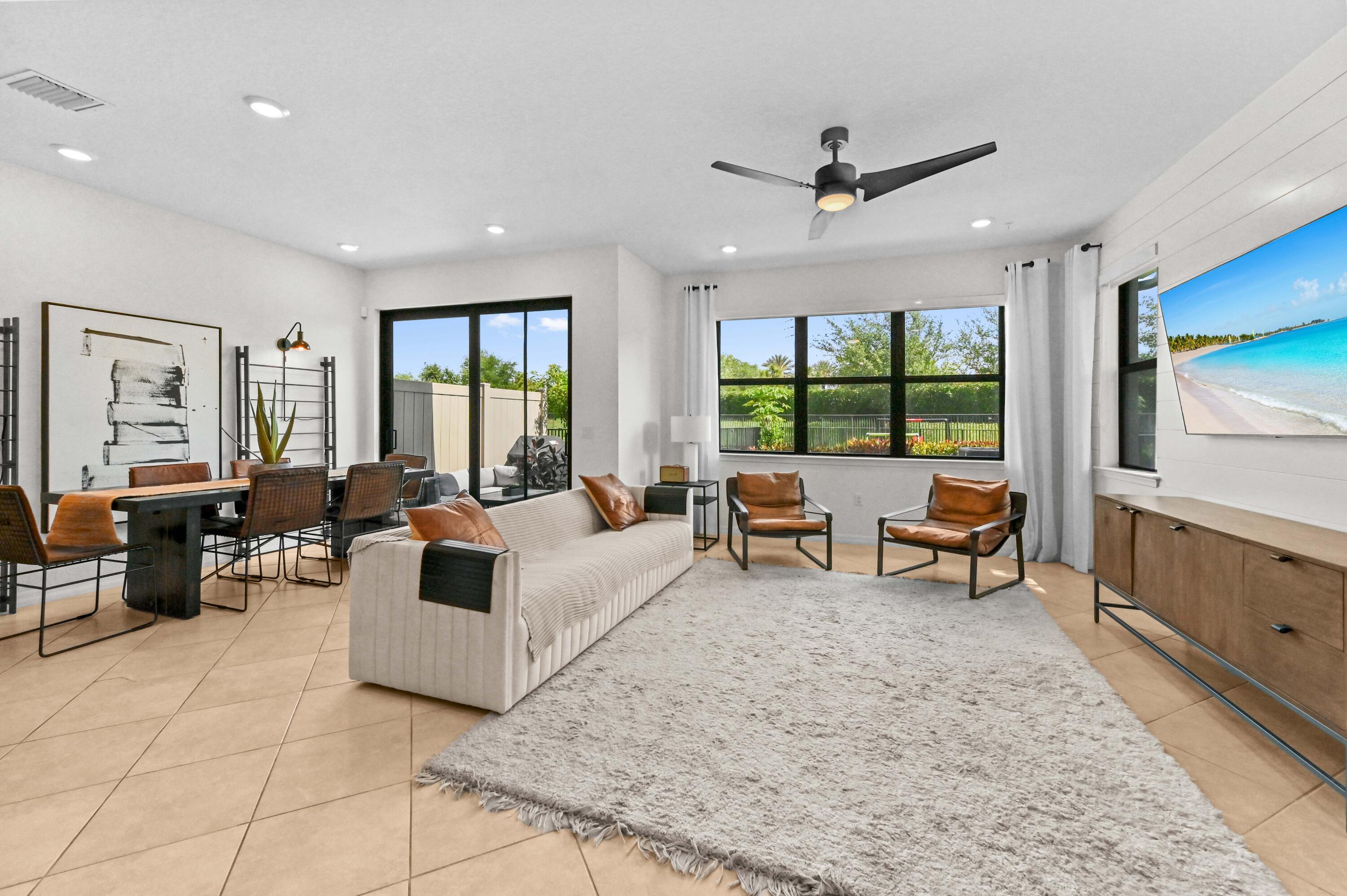 OAK TREE - Residential