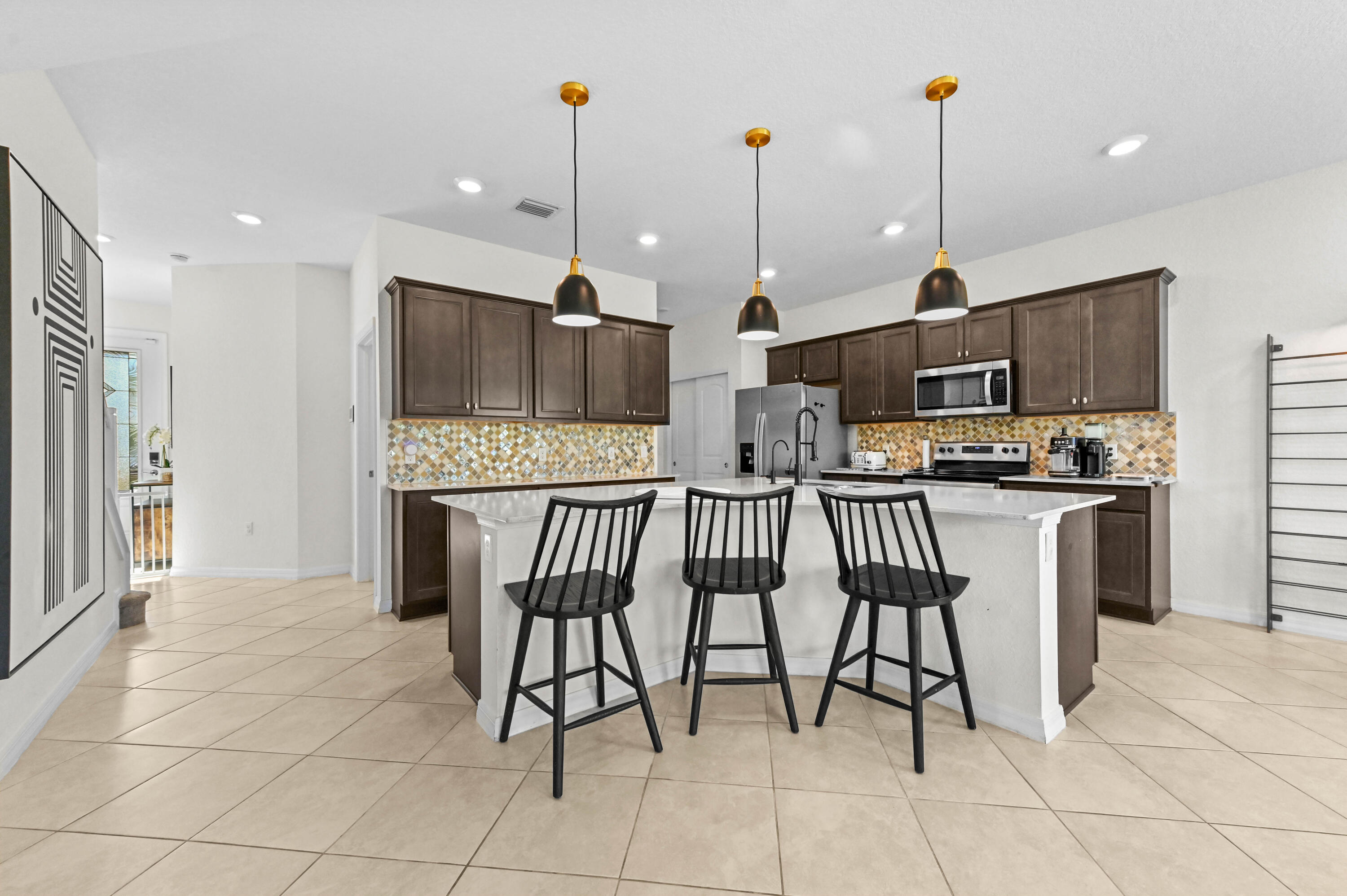 2343 Rollingwood Court