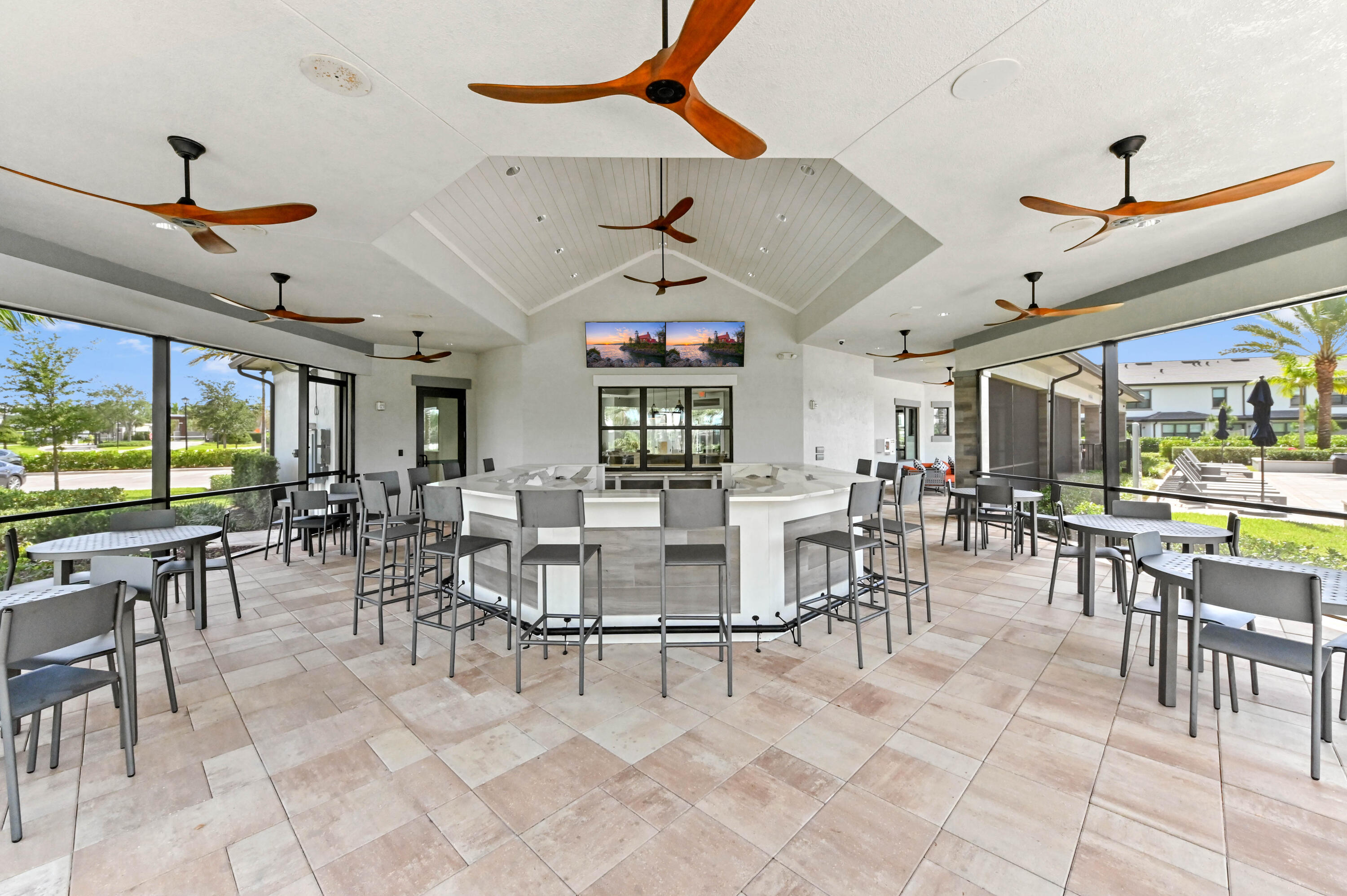 OAK TREE - Residential