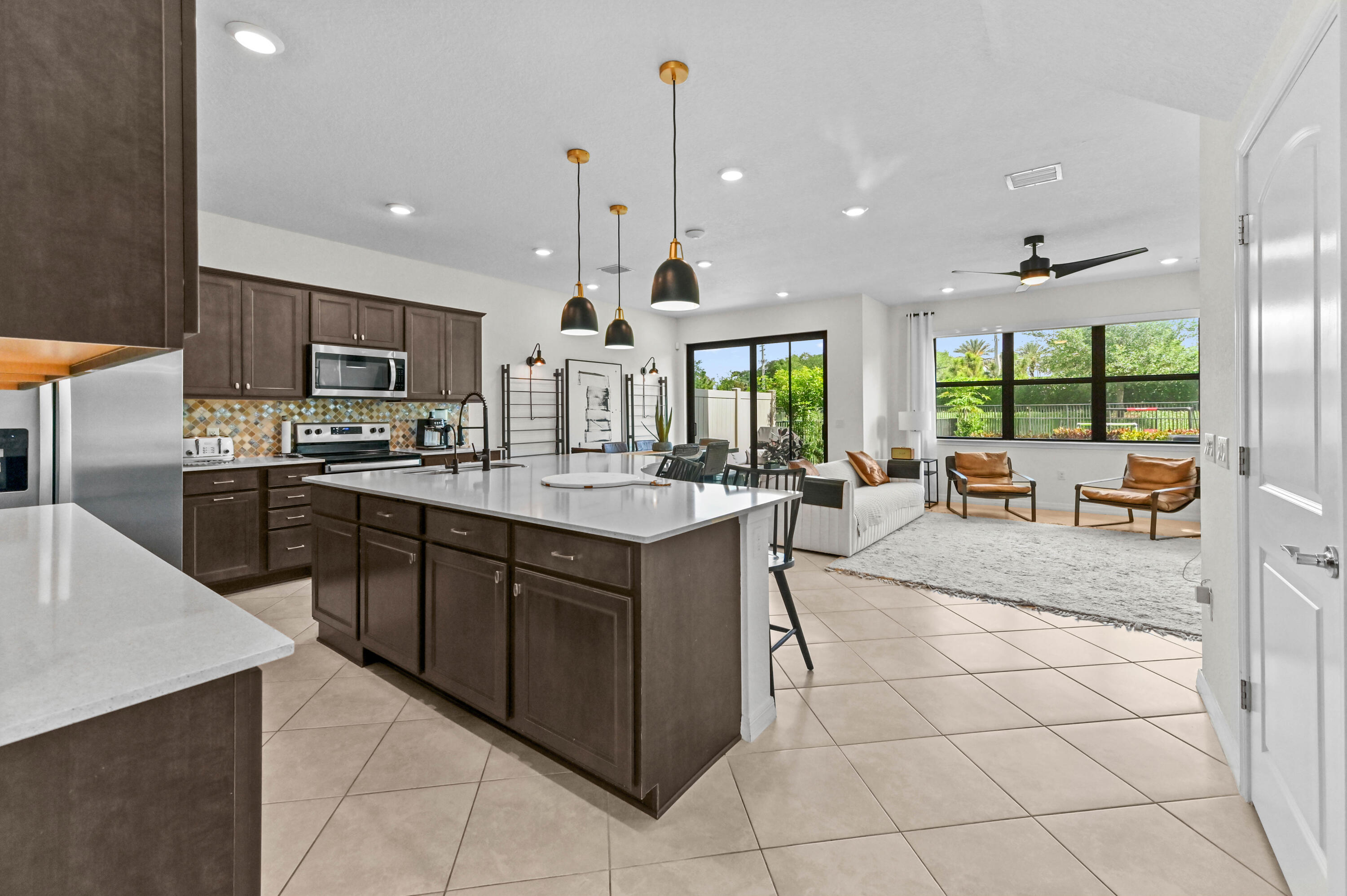 2343 Rollingwood Court